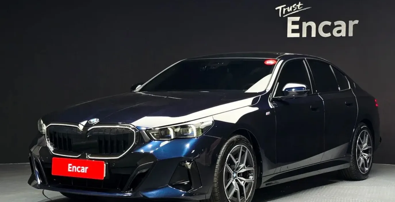 2025 BMW 520i M Sport