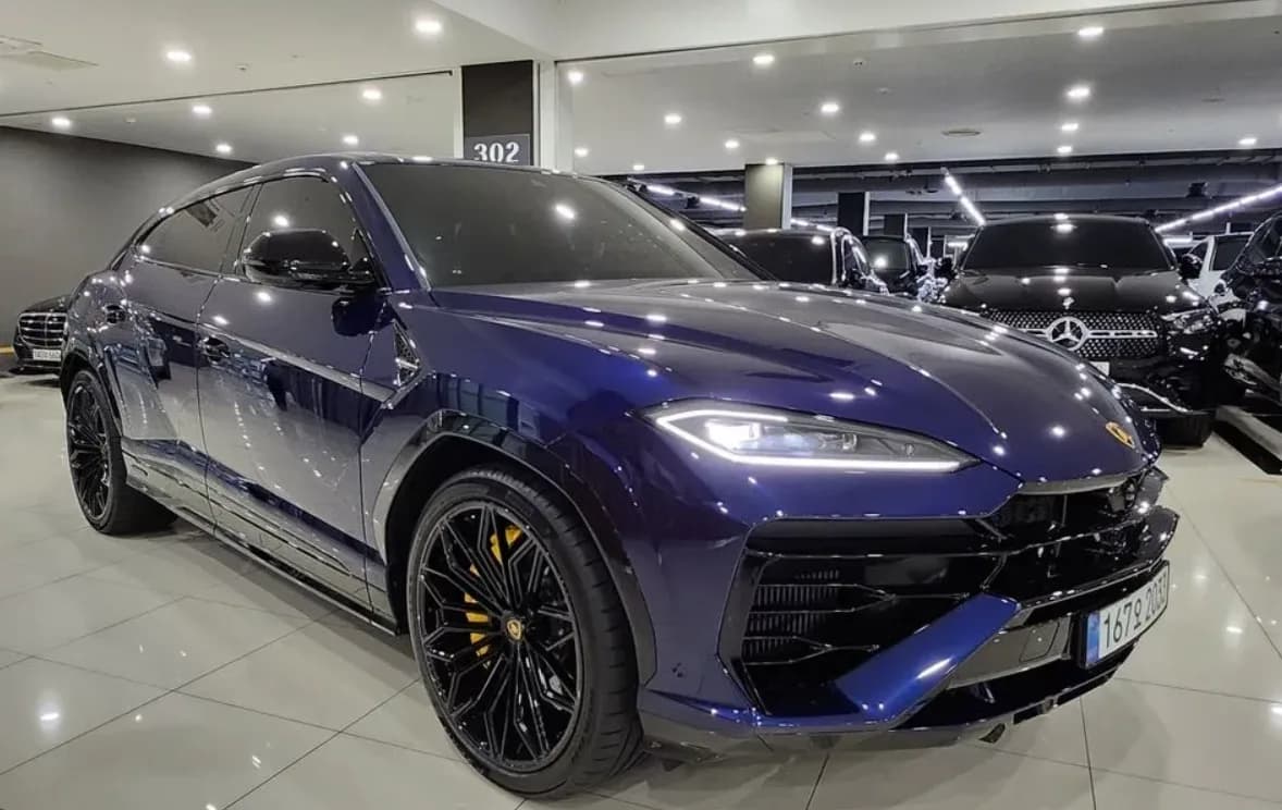 2025 Lamborghini Urus