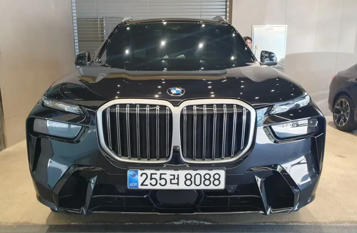 2026 BMW X7 xDrive 40iM