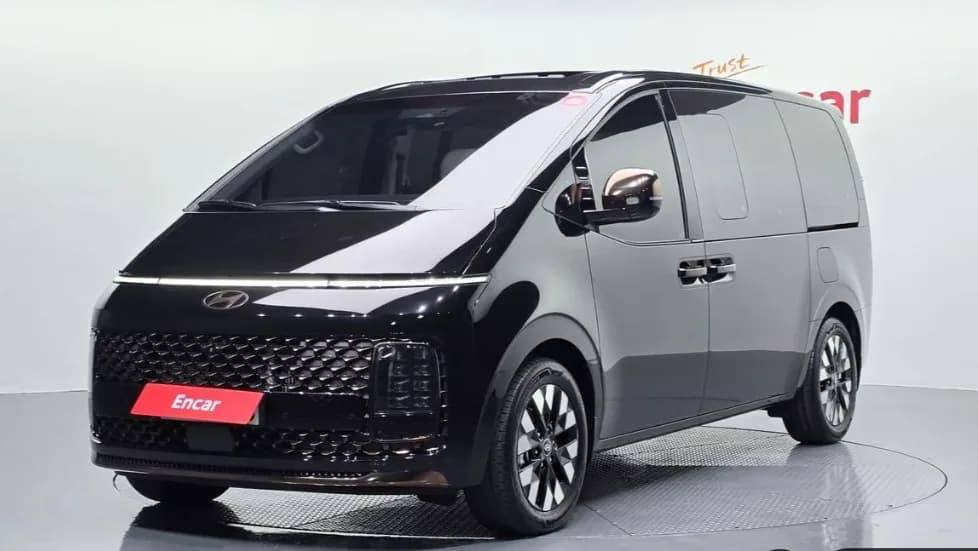 2024 Hyundai Staria